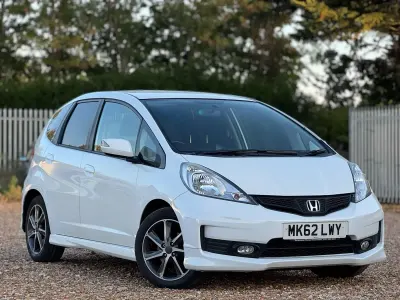 Used Honda Jazz SI 99 HP (72 kW) 2012 White Hatchback