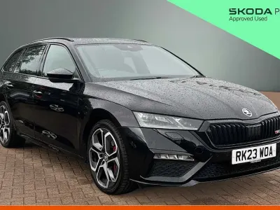 Used Skoda Octavia vRS 180 HP (132 kW) 2023 Black magic pearl effect Estate