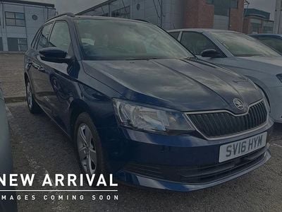 Used Skoda Fabia SE 88 HP (64 kW) 2016 Blue Estate