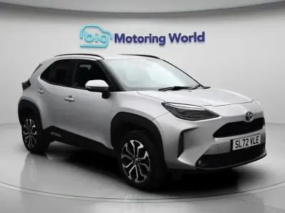 Used Toyota Yaris Cross Design 116 HP (85 kW) 2022 Silver SUV