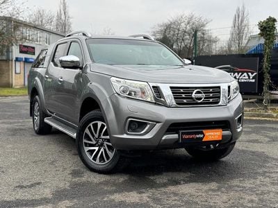 Grey Used 2017 Nissan Navara Tekna Pickup | £14,450 (Fair price)