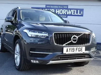 Used Volvo XC90 Momentum 235 HP (172 kW) 2019 SUV