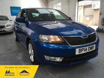 Used Skoda Rapid Elegance 2014 Blue Hatchback