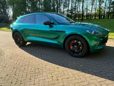 Used Aston Martin DBX 550 HP (404 kW) 2021 Black SUV