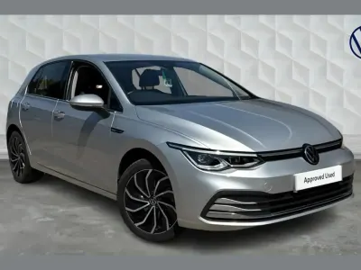 Used VW Golf VIII Style 130 HP (95 kW) 2023 Silver Hatchback