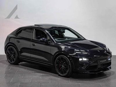 Black Used 2025 Porsche Macan Turbo SUV | £84,995