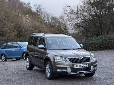 Used Skoda Yeti SE 110 HP (80 kW) 2016 Brown SUV