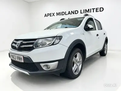 Used Dacia Sandero Lauréate 90 HP (66 kW) 2013 White Hatchback