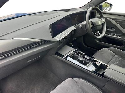 Used Vauxhall Astra Ultimate 114 kW (156 HP) 2023 Blue Hatchback
