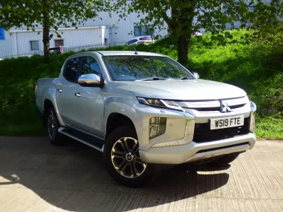Used Mitsubishi L200 150 HP (110 kW) 2019 Silver Pickup