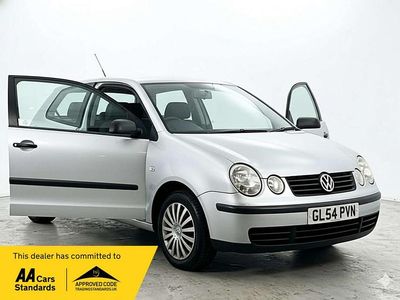Used VW Polo 55 HP (40 kW) 2005 Silver Hatchback