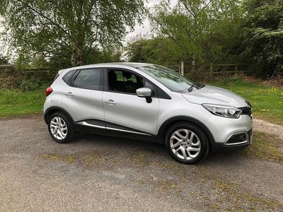 Used Renault Captur Dynamique 90 HP (66 kW) 2014 Silver SUV