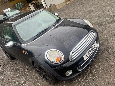 Black Used 2011 Mini Cooper D Hatch Hatchback | £1,965 (Good price)
