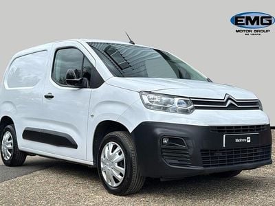 Usado Citroën Berlingo 100 HP (73 kW) 2022 Branco Monovolume