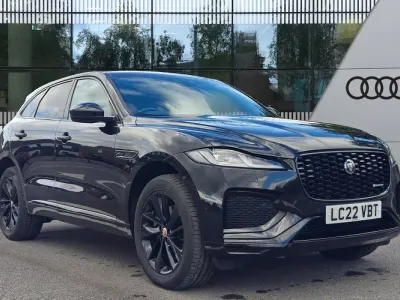 Usado Jaguar F-Pace R-Dynamic 250 HP (183 kW) 2022 Preto SUV