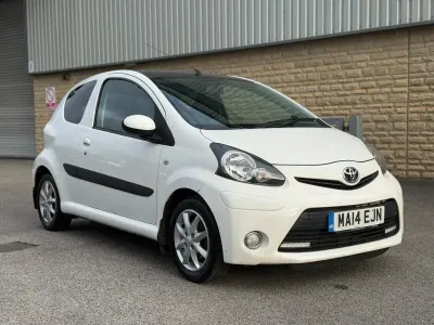 Used Toyota Aygo 2014 White Hatchback