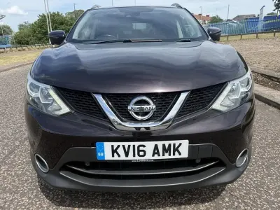 Used Nissan Qashqai N-Connecta 110 HP (80 kW) 2016 Black SUV