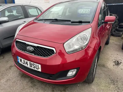 Used Kia Venga 125 HP (91 kW) 2014 Red Hatchback