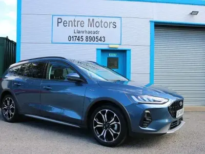 Used Ford Focus Active X 125 HP (91 kW) 2024 Blue Estate