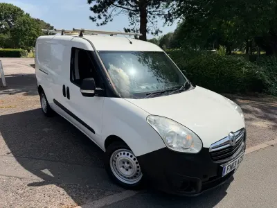 Used Vauxhall Combo 2013 White MPV