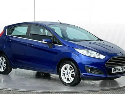 Second-hand Ford Fiesta Zetec 82 CP (60 kW) 2017 Albastru Hatchback