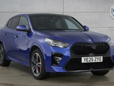 Begagnad BMW X2 M Sport 168 HK (123 kW) 2025 Blå SUV