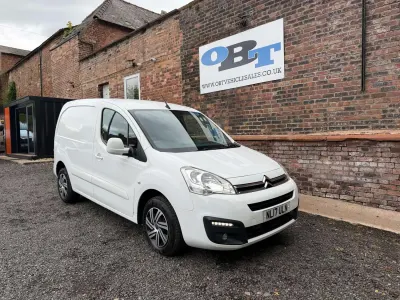 Używany Citroën Berlingo 100 KM (73 kW) 2017 Biały Minivan