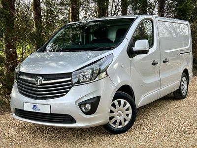 Used Vauxhall Vivaro Sportive 125 HP (91 kW) 2016 Silver