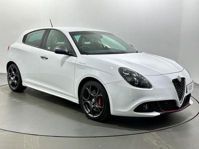Used Alfa Romeo Giulietta Veloce 240 HP (176 kW) 2018 White Hatchback