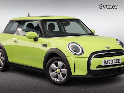 Used Mini Cooper Classic 134 HP (98 kW) 2024 Zesty yellow  Hatchback