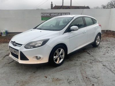 Used Ford Focus Zetec 2012 White Hatchback