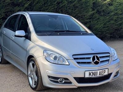 Mercedes B200
