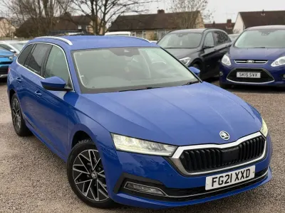 Używany Skoda Octavia SE L 116 KM (85 kW) 2021 Niebieski Kombi