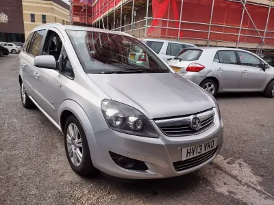 Used Vauxhall Zafira Design Edition 2013 Silver MPV