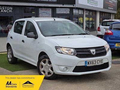 Used Dacia Sandero Ambiance 2013 White Hatchback