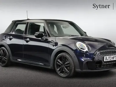 Begagnad Mini Cooper S Hatch 176 HK (129 kW) 2023 Svart Halvkombi