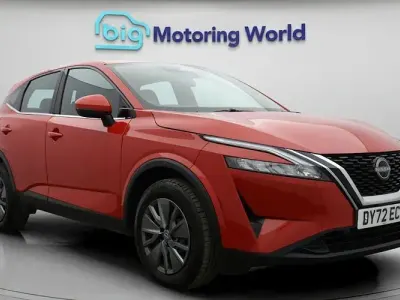 Gebraucht Nissan Qashqai Visia 140 PS (102 kW) 2022 Rot SUV