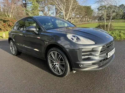 Begagnad Porsche Macan 245 HK (180 kW) 2020 Grå SUV
