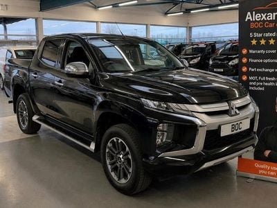Usado Mitsubishi L200 Warrior 150 HP (110 kW) 2020 Preto Pickup
