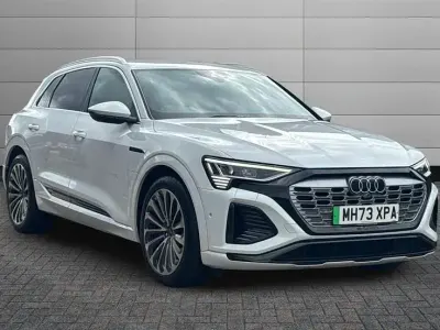 Usado Audi Q8 e-tron S-Line 300 kW (408 HP) 2024 Branco SUV