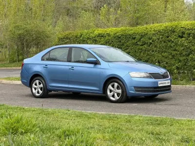 Used Skoda Rapid SE 2013 Blue Hatchback