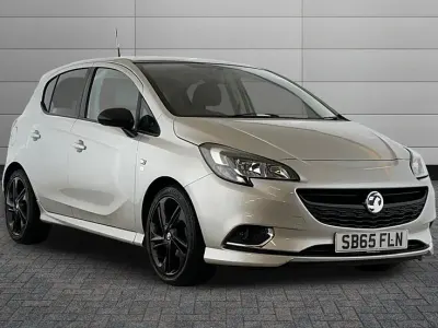Used Vauxhall Corsa Edition 90 HP (66 kW) 2015 Sovereign silver Hatchback