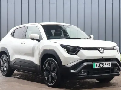 Używany Suzuki Vitara 127 kW (174 KM) 2025 Biały SUV