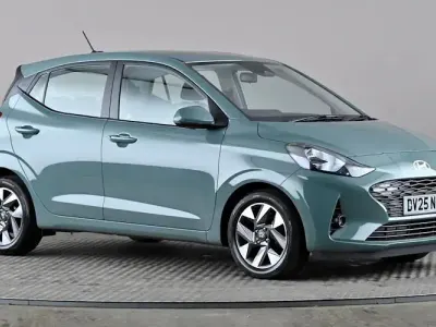 Używany Hyundai i10 Advanced 79 KM (58 kW) 2025 Zielony Hatchback