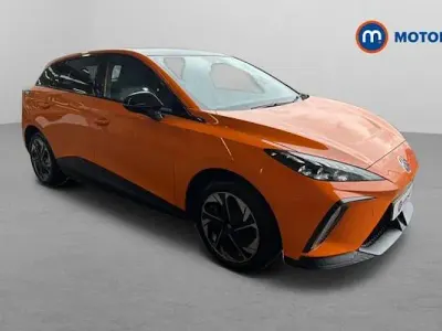 Used MG MG4 EV Trophy 150 kW (204 HP) 2023 Orange Hatchback