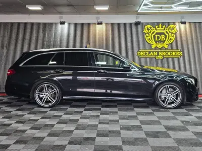 Gebraucht Mercedes E220 AMG line 2018 Schwarz Kombi