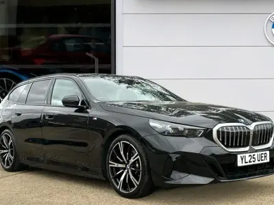 Begagnad BMW 530e M Sport 295 HK (216 kW) 2025 Svart Kombi