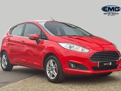 Used Ford Fiesta Zetec 105 HP (77 kW) 2013 Red Hatchback
