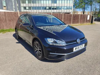 Używany VW Golf VII SE 125 KM (91 kW) 2018 Czarny Hatchback
