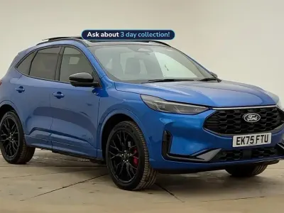 Usado Ford Kuga ST-Line X 243 HP (178 kW) 2025 Azul SUV